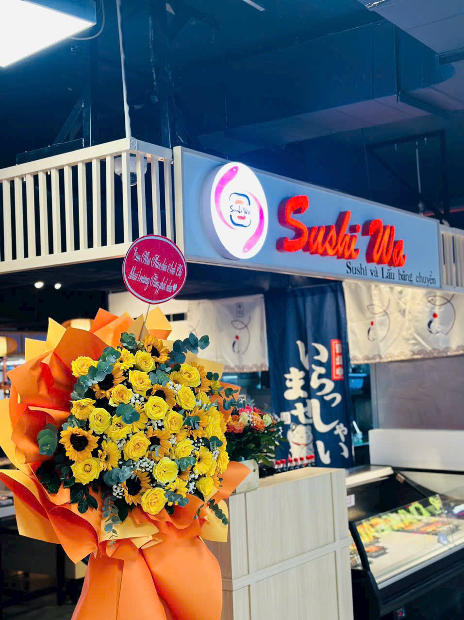 Không gian nhà hàng